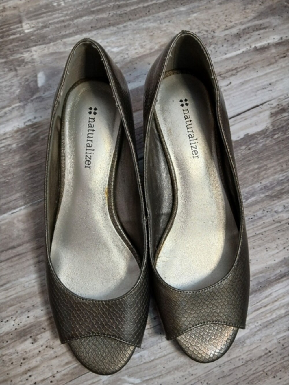 Naturalizer Metallic Wedge Peep Toe Shoes – Women’s 5.5 Bronze Snakeskin Texture